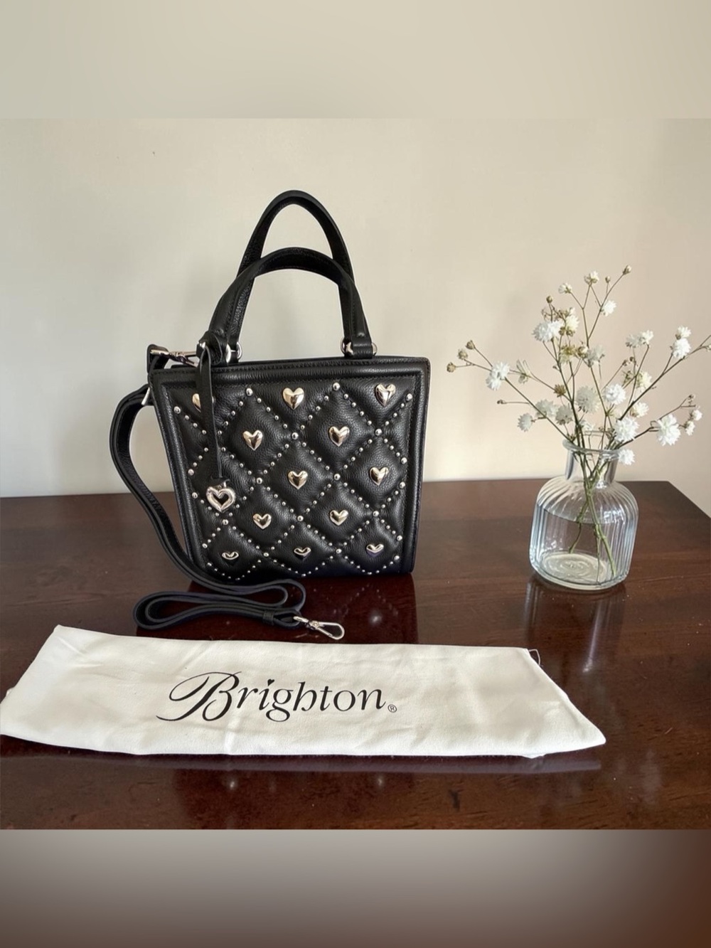 Brighton Brave Heart
Remi Small Tote in black w/silver hearts NWT